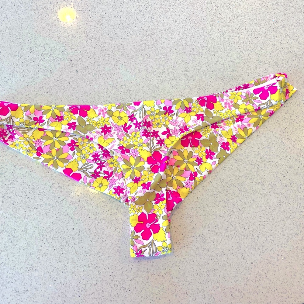 Frankie's bikini bottom - Picture 2 of 4